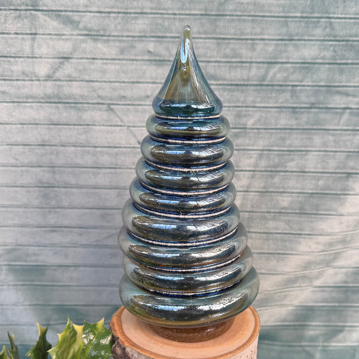 2025 Virtual Holiday Show: (F) Bubble Trees