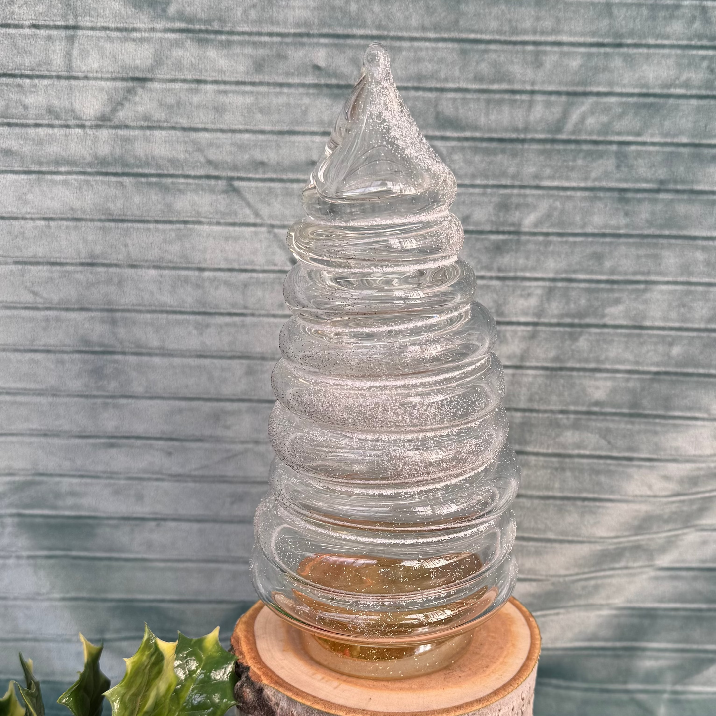 2025 Virtual Holiday Show: (F) Bubble Trees