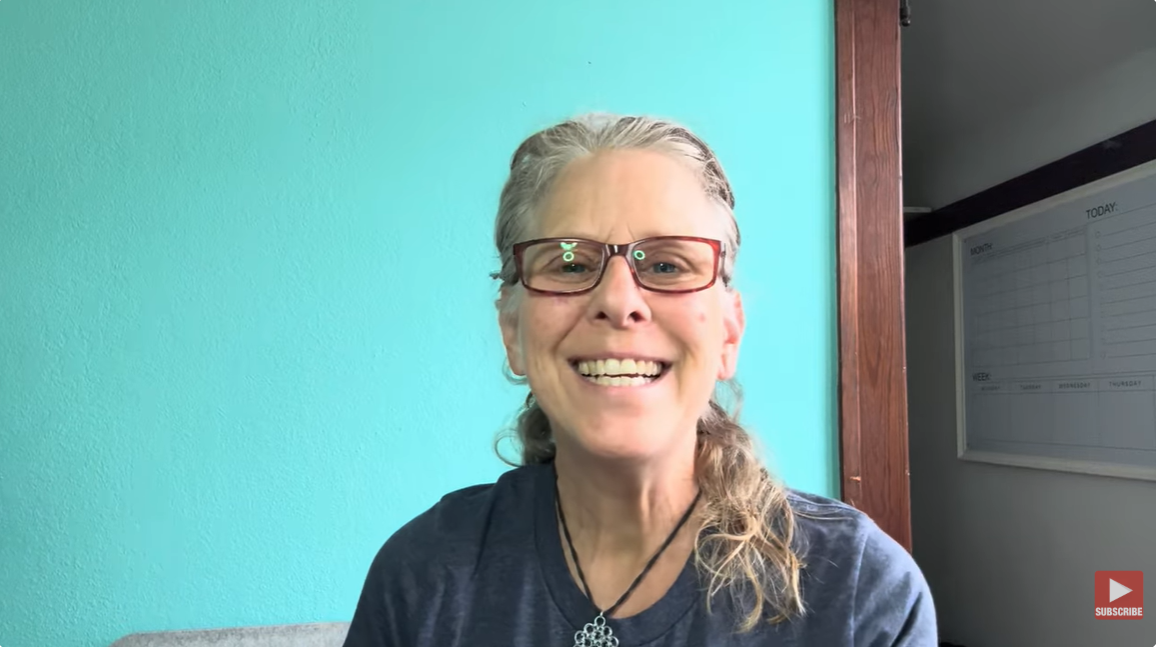 Load video: Unlock the first look at product releases, behind the scenes stories, and special gifts! Become a part of our glass-loving family in a bigger way and experience the magic first-hand in this exclusive membership designed for YOU!Join the Star Supporters today for $8 a month and receive a Welcome Gift in the mail!